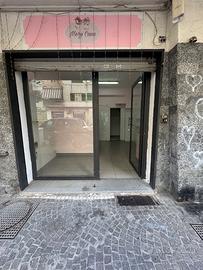 Locale commerciale via divisione Siena 28
