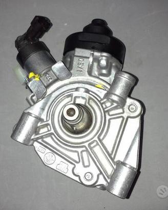 Pompa iniezione common rail clio 1.5 d 0445010704