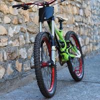 bici specialized demo 8