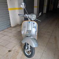 piaggio VESPA  PX 150-E arcobaleno 