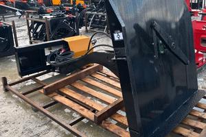 Decespugliatore tagliaerba per minipala (per Cat)