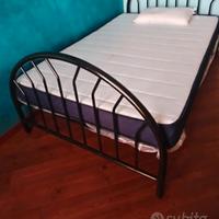 letto una piazza e mezza con materasso nuovo 