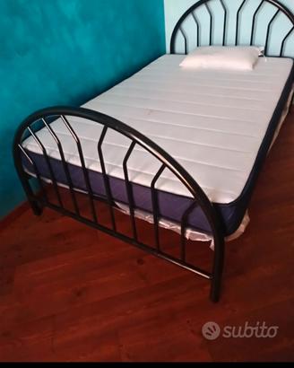 letto una piazza e mezza con materasso nuovo 