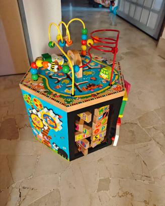 Centro giochi di apprendimento montessoriano