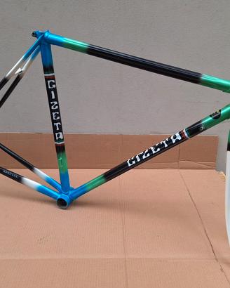 Telaio Acciaio Oria Tubi a sezione Stellare