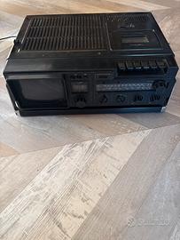 Tv radio e musicassetta portatile