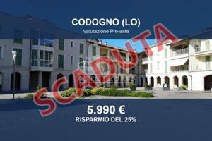 Immobile in asta di 18 m² con più di 5 locali a Co