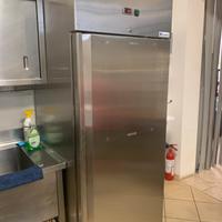 Frigo acciaio