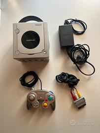 Nintendo GameCube Silver+memory+Sega Soccer Slam