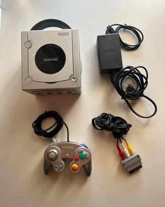 Nintendo GameCube Silver+memory+Sega Soccer Slam