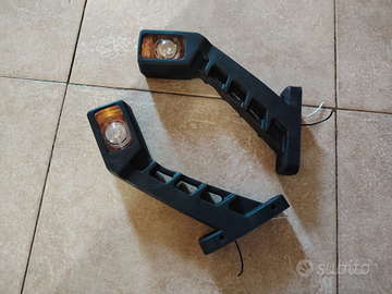 Luci laterali LED 3 funzioni camion e roulotte