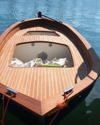 Gozzo in legno 6m restauro con epossidica 2025