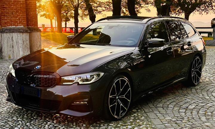 BMW 320 xdrive MSport touring