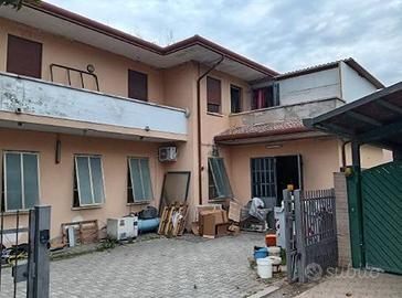 Immobile in asta di 310 m² con 5 locali a Saonara
