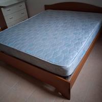 LETTO A DUE PIAZZE CON MATERASSO