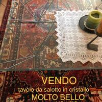 tavolo in cristallo