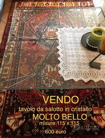 tavolo in cristallo