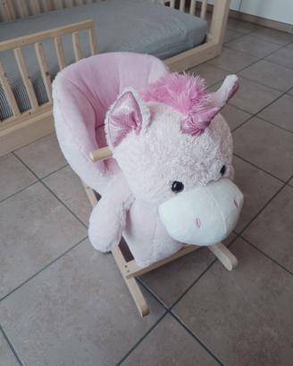 Unicorno a dondolo