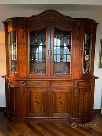 Cristalliera in legno massello stile classico