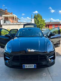 Porsche Macan S