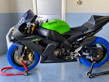 Kawasaki zx10r 05   pista no passaggio perfetta