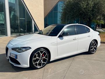 Alfa Romeo Giulia 2.2 Turbodiesel 210 CV AT8 Q4 Ve