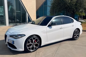 Alfa Romeo Giulia 2.2 Turbodiesel 210 CV AT8 Q4 Ve