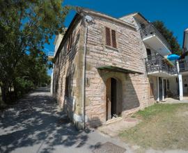 Villa unifamiliare Monterosso Marche, Sassoferrato