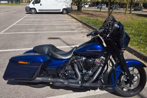 Harley Davidson street glide special 