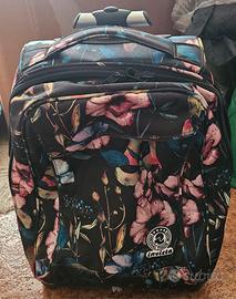 zaino e astuccio invicta