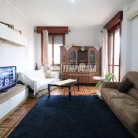 Appartamento con due camere in palazzina completam