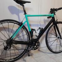 Bici da corsa carbonio