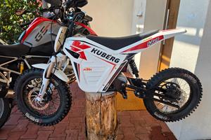 Minimoto Kuberg cross elettrica