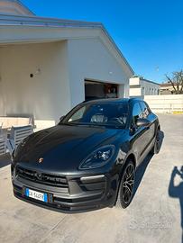 Porsche macan t