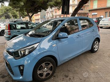 Kia picanto 1.000 benzina