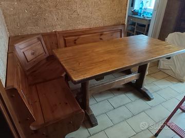 Tavolo legno + cassapanca angolare