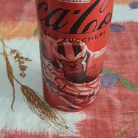 Lattine Piene o Vuote Coca Cola Marvel