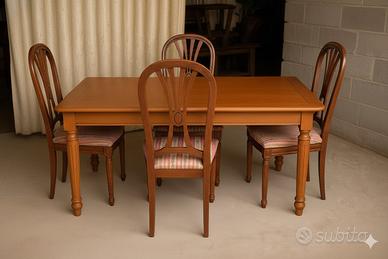 Tavolo /sedie ciliegio del tongo 