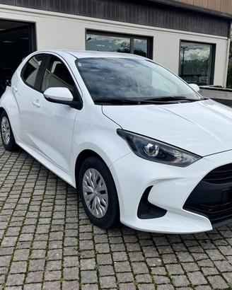 Toyota Yaris Hybrid Active MY24