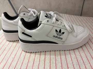 Scarpe Adidas Bold