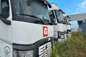TRATTORI STRADALI RENAULT USO RICAMBI