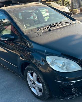Ricambi Mercedes Classe B. 180CDI "07”110CV *6409