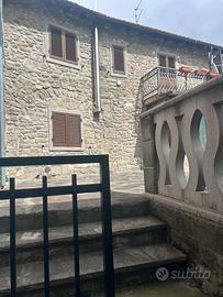 Casa in sasso + Legnaia + Cantina