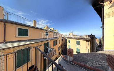 CENTRO STORICO - QUADRILOCALE IN VIA CAPITAN ROMEO