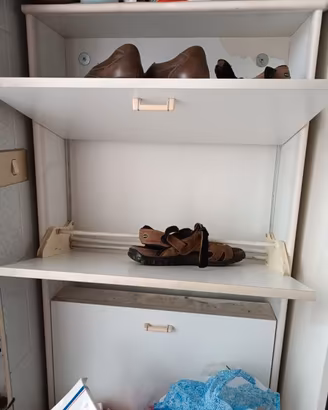 Mobili di vario tipo