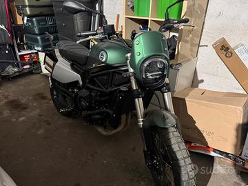 Benelli Leoncino 800 Trail