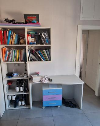 Scrivania, libreria, cassettiera Moretti Compact