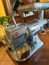 Trittacarne e Grattugia formaggio