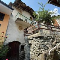 CASA SEMINDIPENDENTE A LEMIE