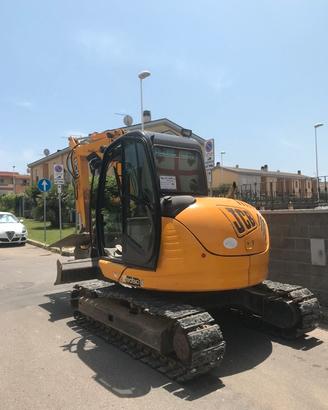 Escavatore jcb 8080